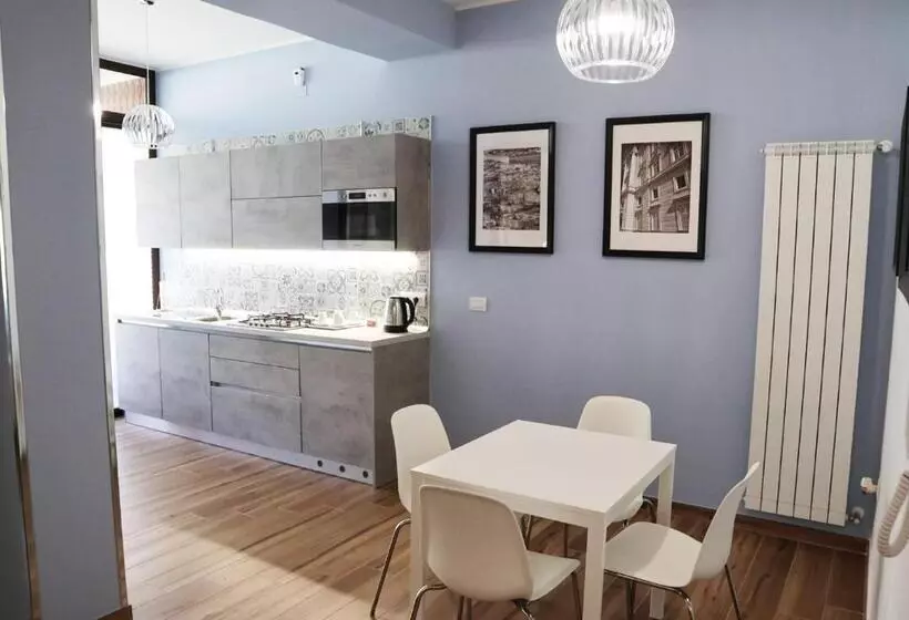 تختخواب و صبحانه Residenza La Reggia