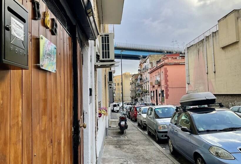 تختخواب و صبحانه Sweet Dreams Napoli