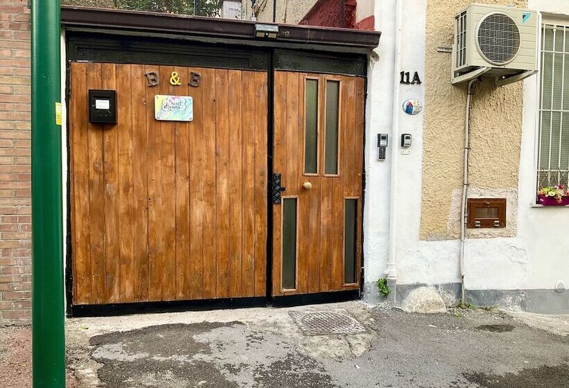 تختخواب و صبحانه Sweet Dreams Napoli