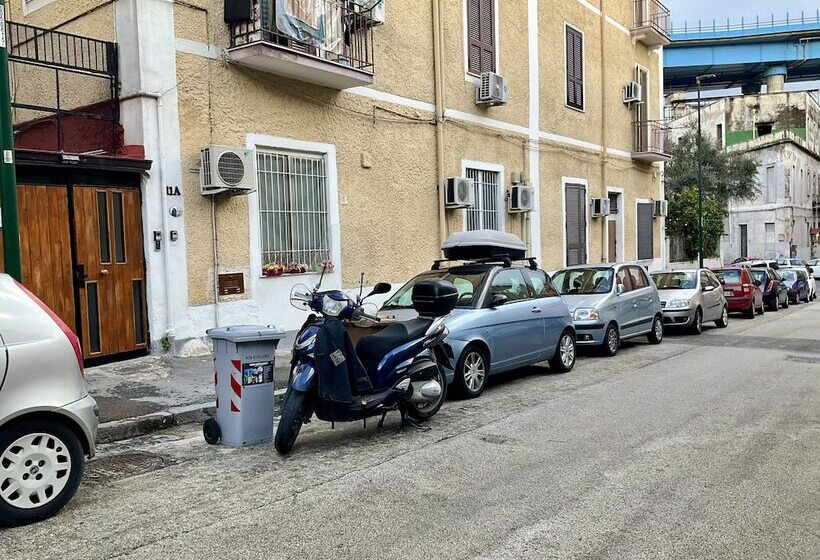 تختخواب و صبحانه Sweet Dreams Napoli