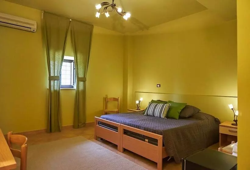 تختخواب و صبحانه Villa Rosaria Rooms