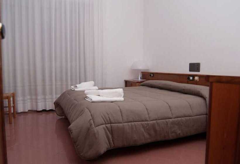 בית מלון כפרי Ristorante Iapalucci