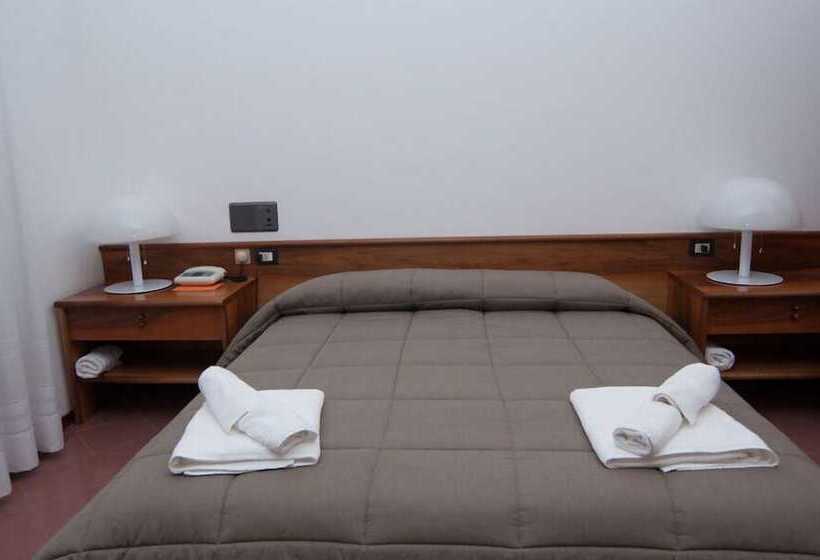 בית מלון כפרי Ristorante Iapalucci