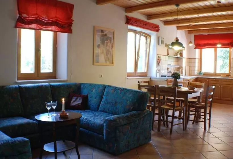 Maaseutuhotelli Agriturismo Fattoria Walden