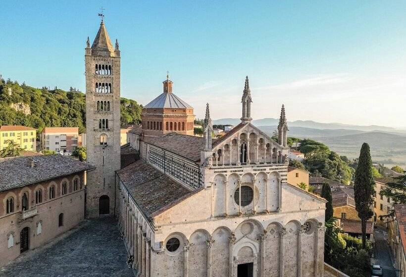 田舎風ホテル Tenuta Il Sassone   Wine & Food