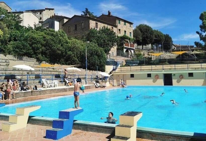 田舎風ホテル Tenuta Il Sassone   Wine & Food