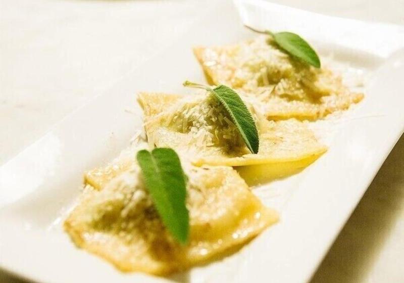 田舎風ホテル Tenuta Il Sassone   Wine & Food