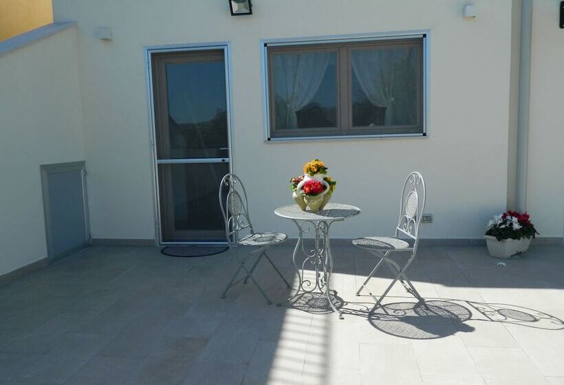 פנסיון A Casa Di Anna Locazione Turistica