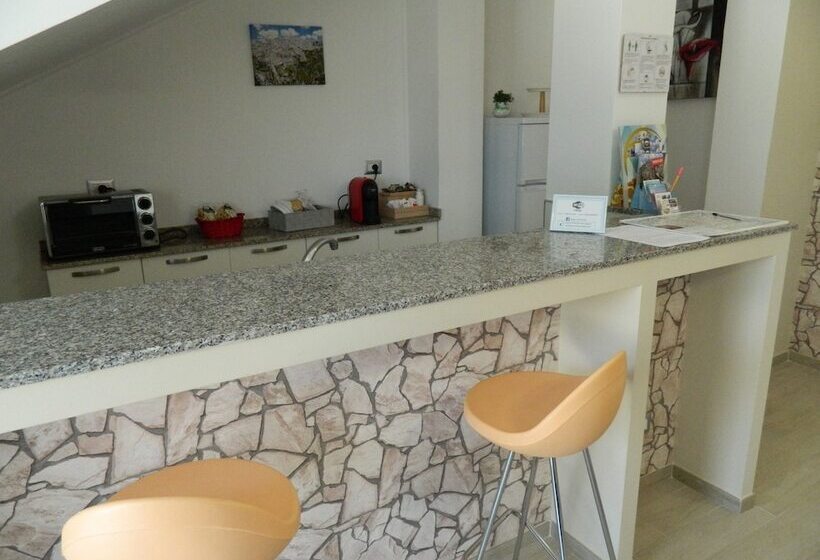 פנסיון A Casa Di Anna Locazione Turistica