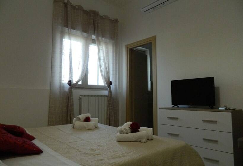 פנסיון A Casa Di Anna Locazione Turistica