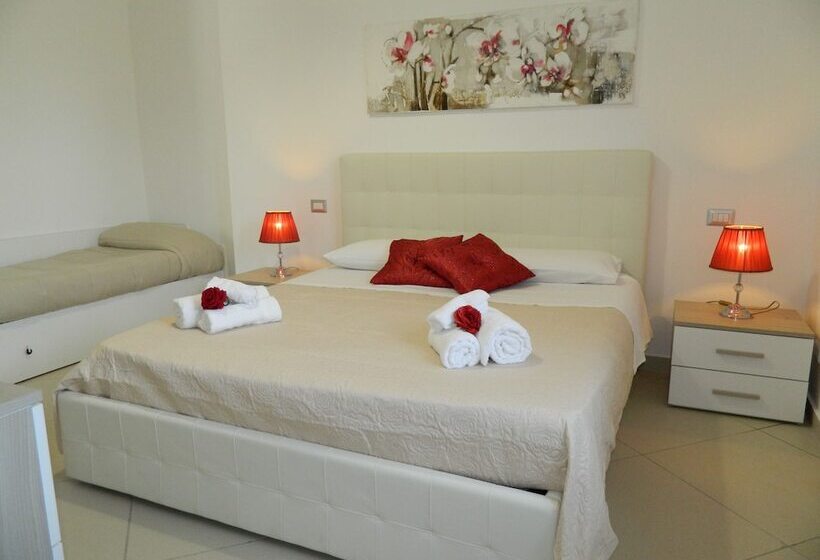 פנסיון A Casa Di Anna Locazione Turistica