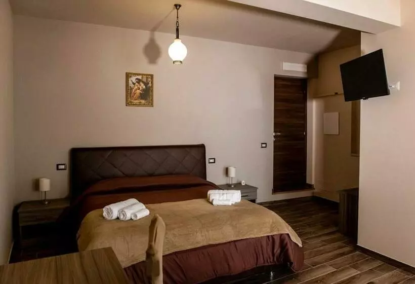 Majatalo Il Carro Comfortable Rooms