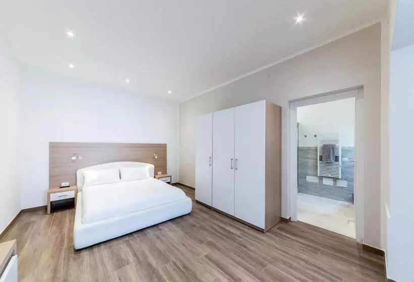 پانسیون La Promenade Rooms & Suites