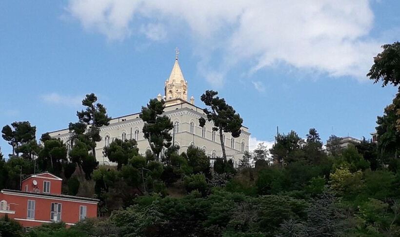 تختخواب و صبحانه Abruzzo Mare E Monti