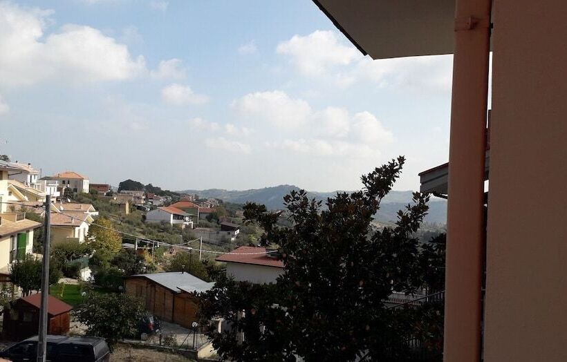 تختخواب و صبحانه Abruzzo Mare E Monti