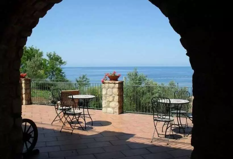 Aamiaismajoitus (B&B) Antica Dimora Palinuro