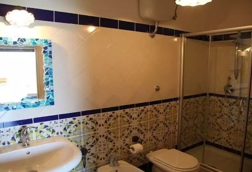 Aamiaismajoitus (B&B) Antica Dimora Palinuro