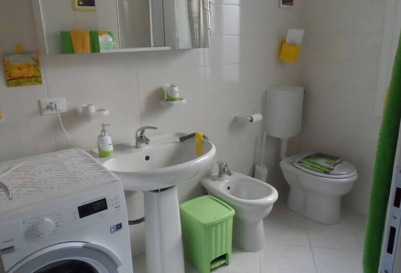 민박 Palazzo Barli