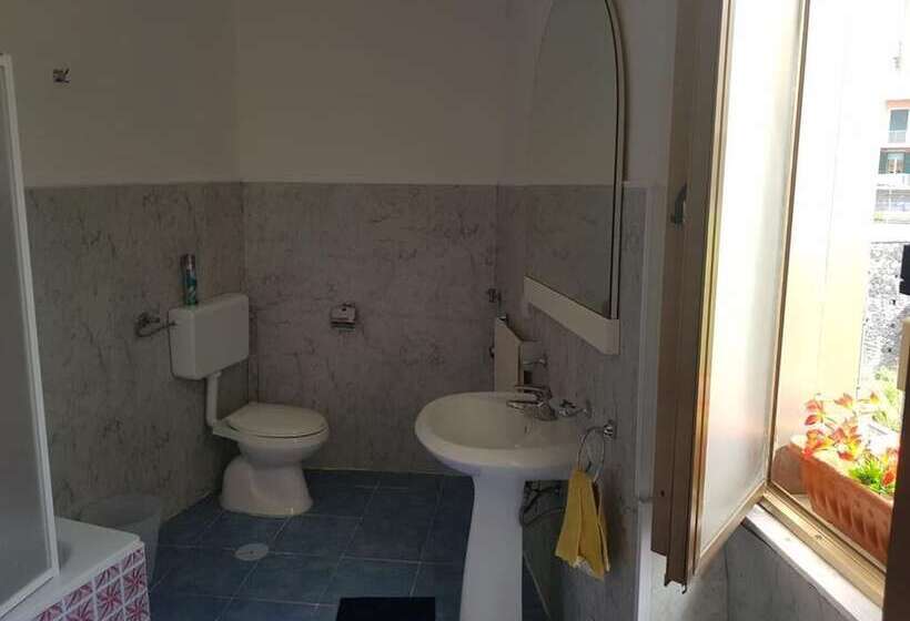 تختخواب و صبحانه Port Village Vesuvius