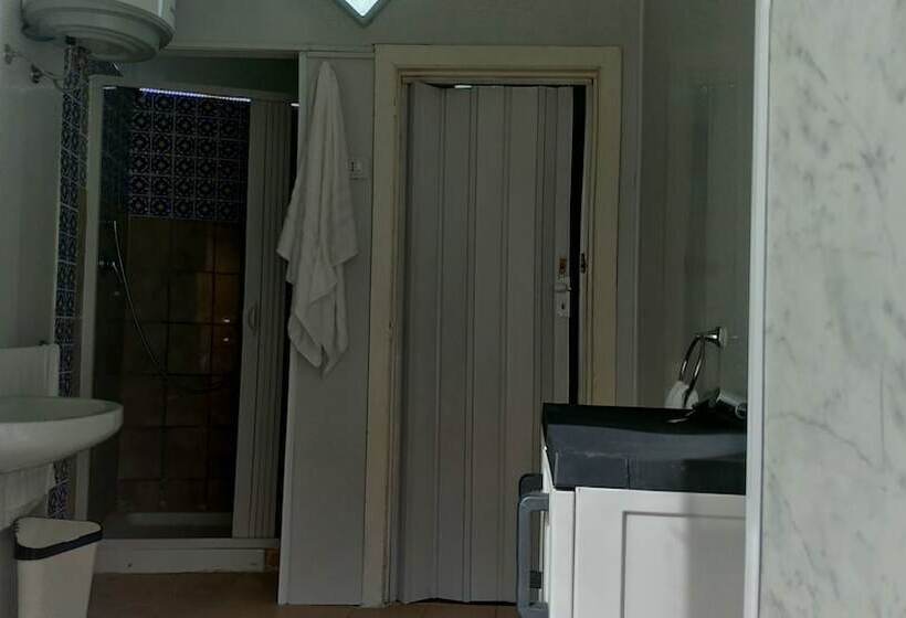 تختخواب و صبحانه Port Village Vesuvius