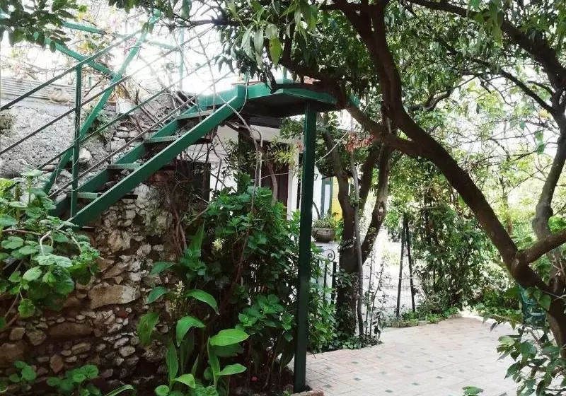 Aamiaismajoitus (B&B) Villa Elena Al Porto Formia