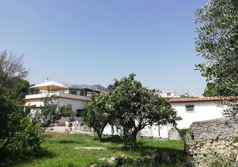 Aamiaismajoitus (B&B) Villa Elena Al Porto Formia