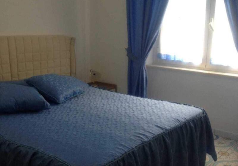 مبيت وإفطار Villa Elena Al Porto Formia