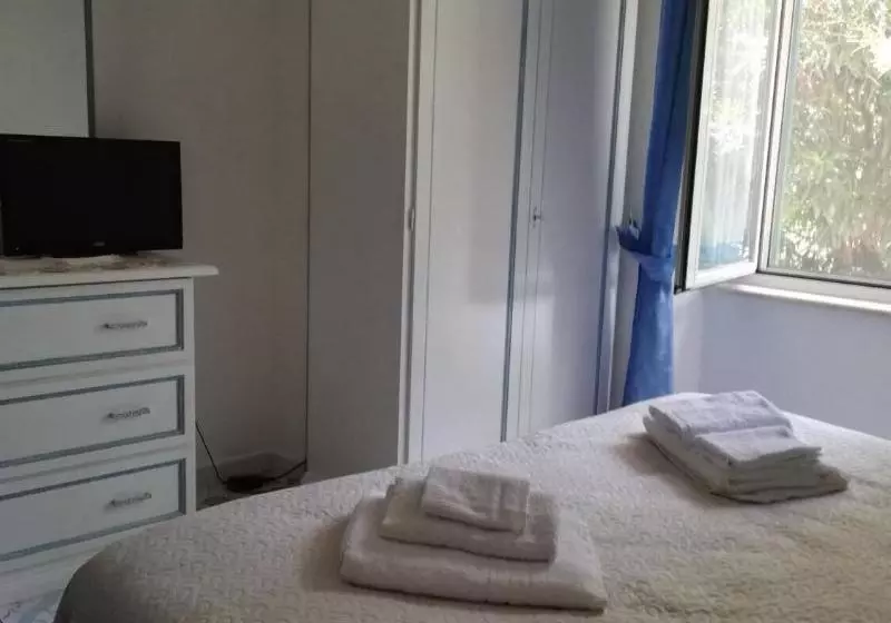 Aamiaismajoitus (B&B) Villa Elena Al Porto Formia