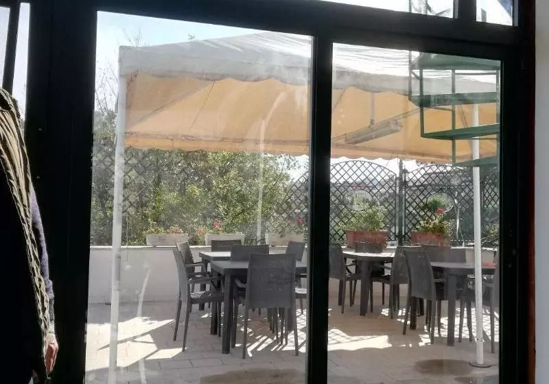 Aamiaismajoitus (B&B) Villa Elena Al Porto Formia