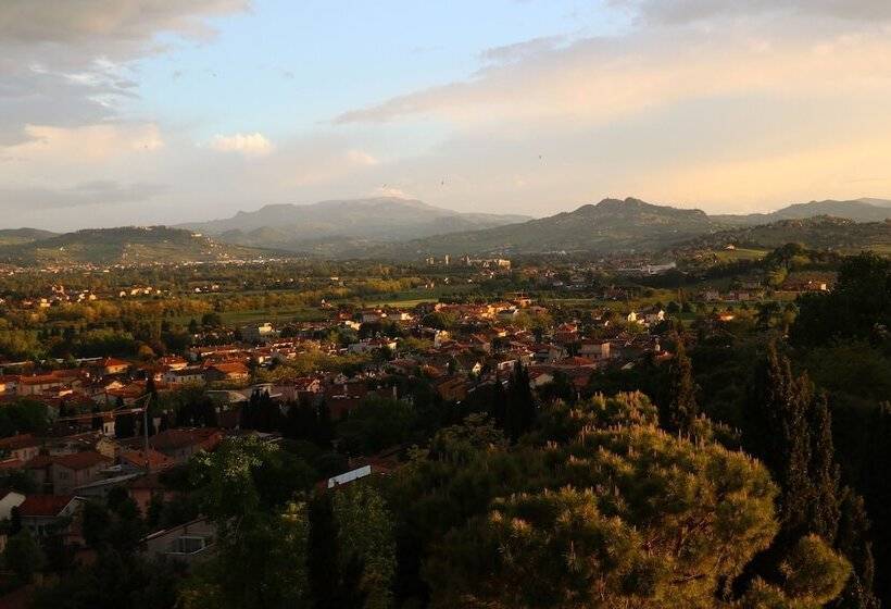 فندق فئة نجمة واحدة Castello Santarcangelo Di Romagna