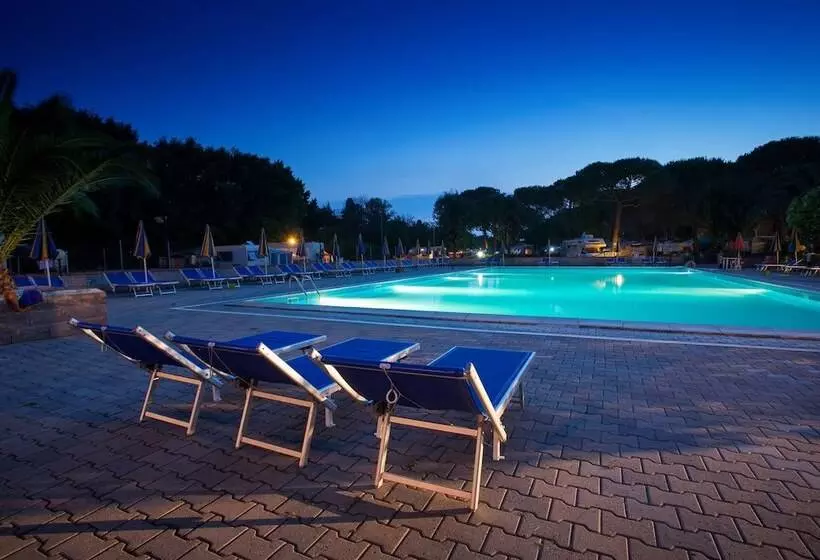 Hotelli Camping Village Mareblu