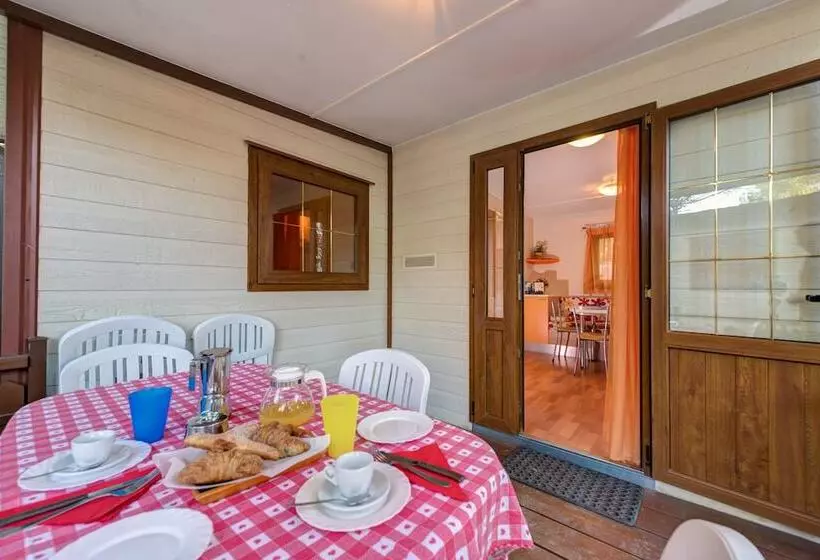 Hotelli Camping Village Mareblu