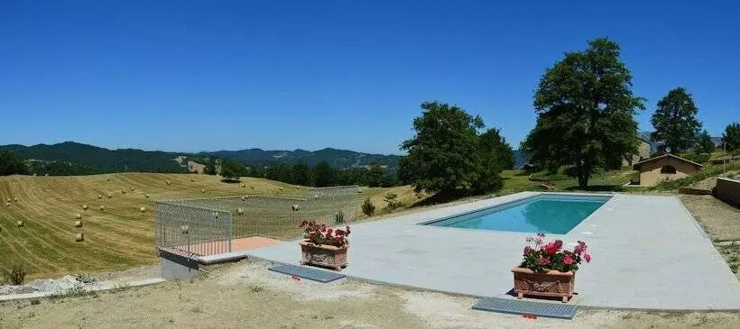 Maaseutuhotelli Agriturismo Le Case