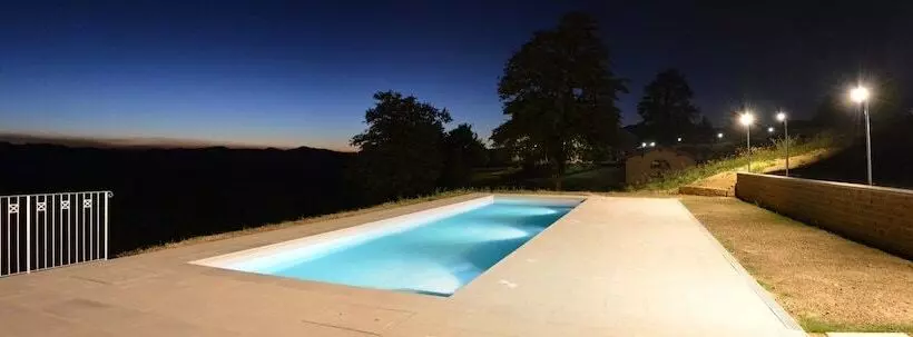 Maaseutuhotelli Agriturismo Le Case