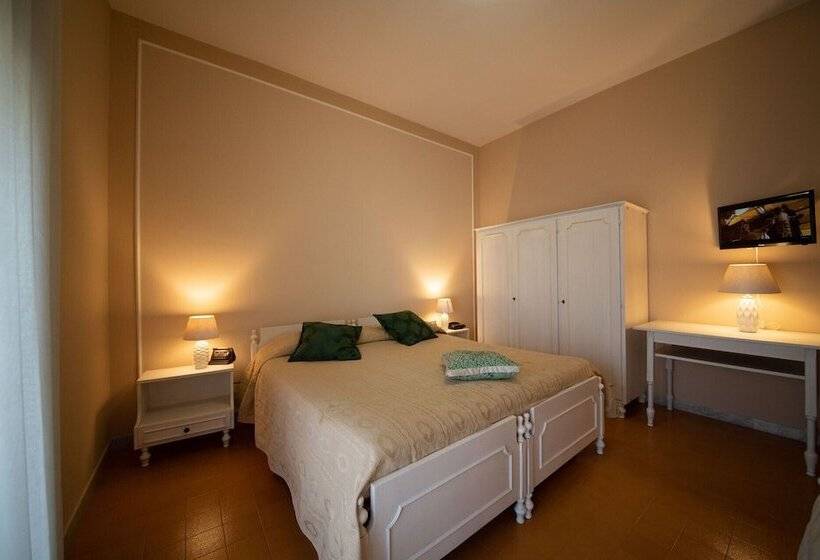 Отель Venezuela