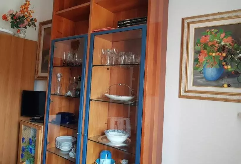پانسیون Guest House Edera