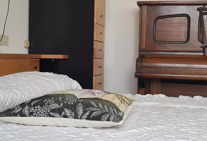 پانسیون Guest House Edera