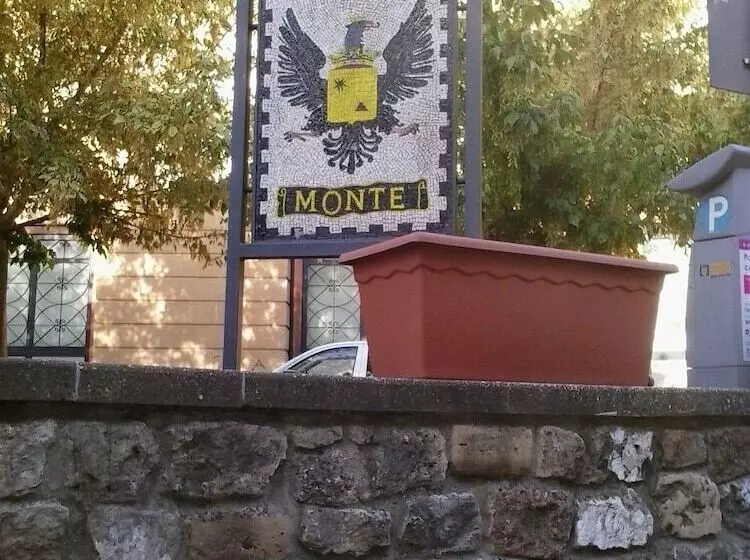 Majatalo La Dea Bendata