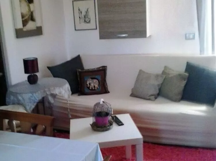 Majatalo La Dea Bendata