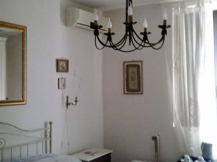 Majatalo La Dea Bendata