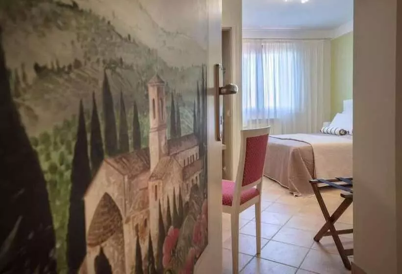 ペンション La Dimora Dei Tribbi