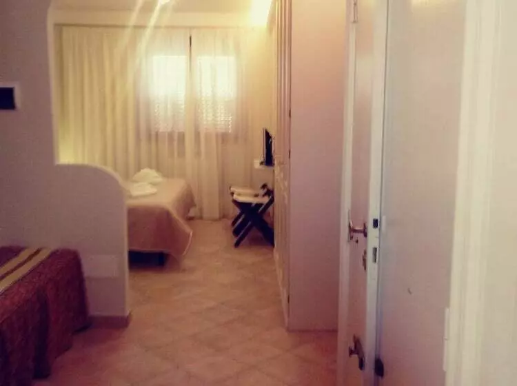 ペンション La Dimora Dei Tribbi