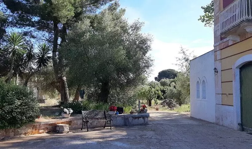 پانسیون Masseria Dell 800