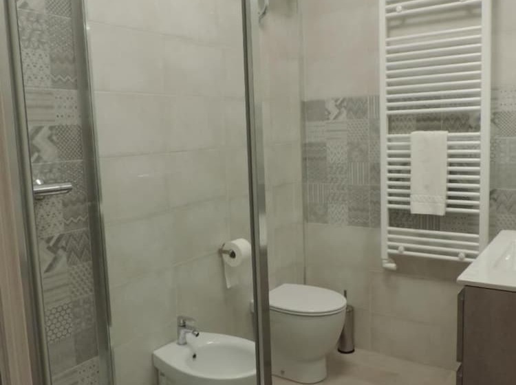 پانسیون Pretty Tiburtina Room