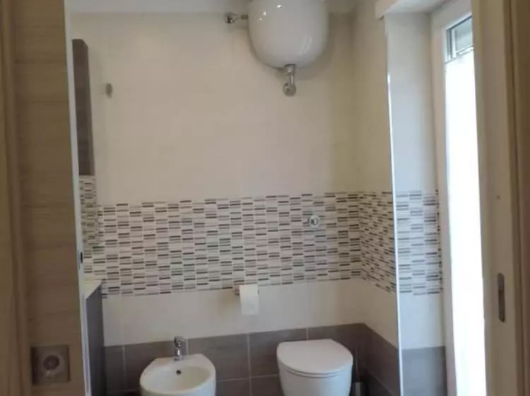 پانسیون Pretty Tiburtina Room