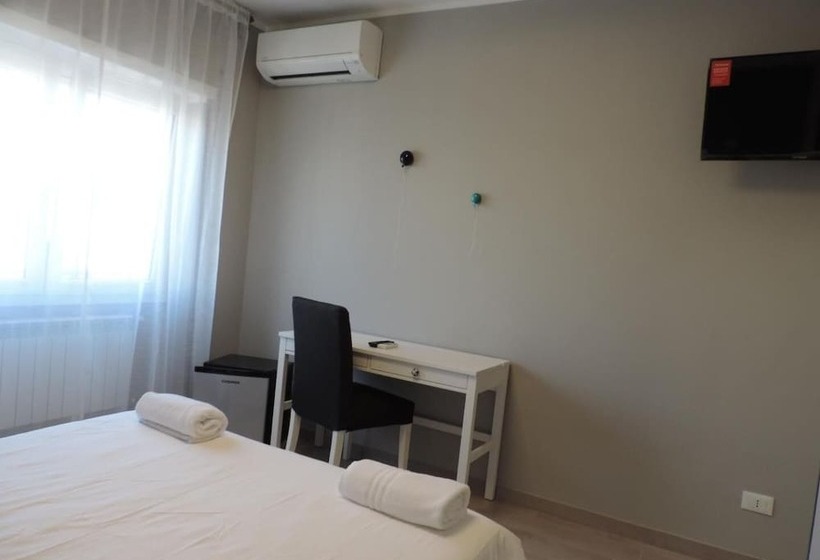 پانسیون Pretty Tiburtina Room