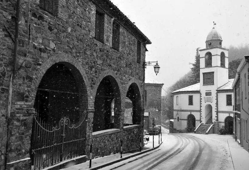 Majatalo Villa De  Giacomi