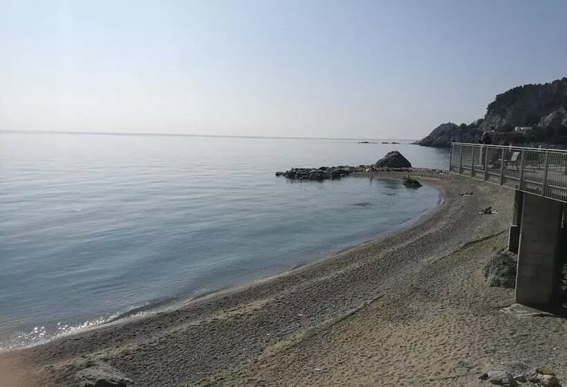 تختخواب و صبحانه Bellavista