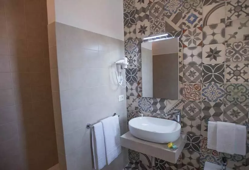 Aamiaismajoitus (B&B) Luci Del Salento Guest House