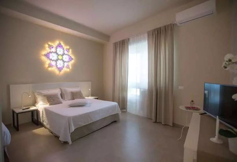 Aamiaismajoitus (B&B) Luci Del Salento Guest House